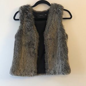 TALULA ARITZIA Faux Fur Vest Size XS